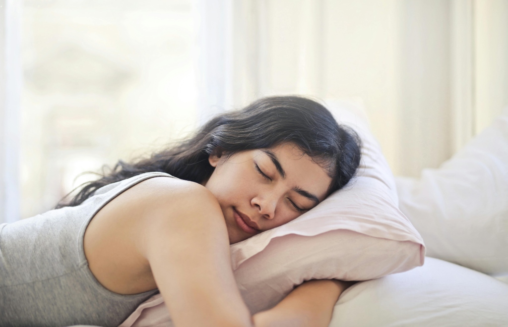 Como o sono influencia na saúde capilar